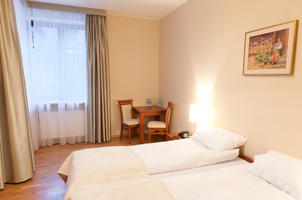 Ckm Centrum Konferencyjne Mazowsze Otrebusy Экстерьер фото